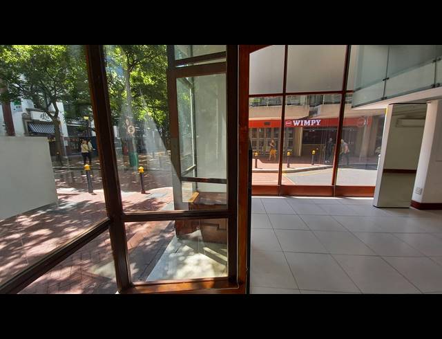 40M² RETAIL RENTED IN CAPE TOWN CITY CENTRE